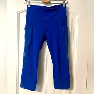 Lululemon 3/4 Tights, 6, Blue